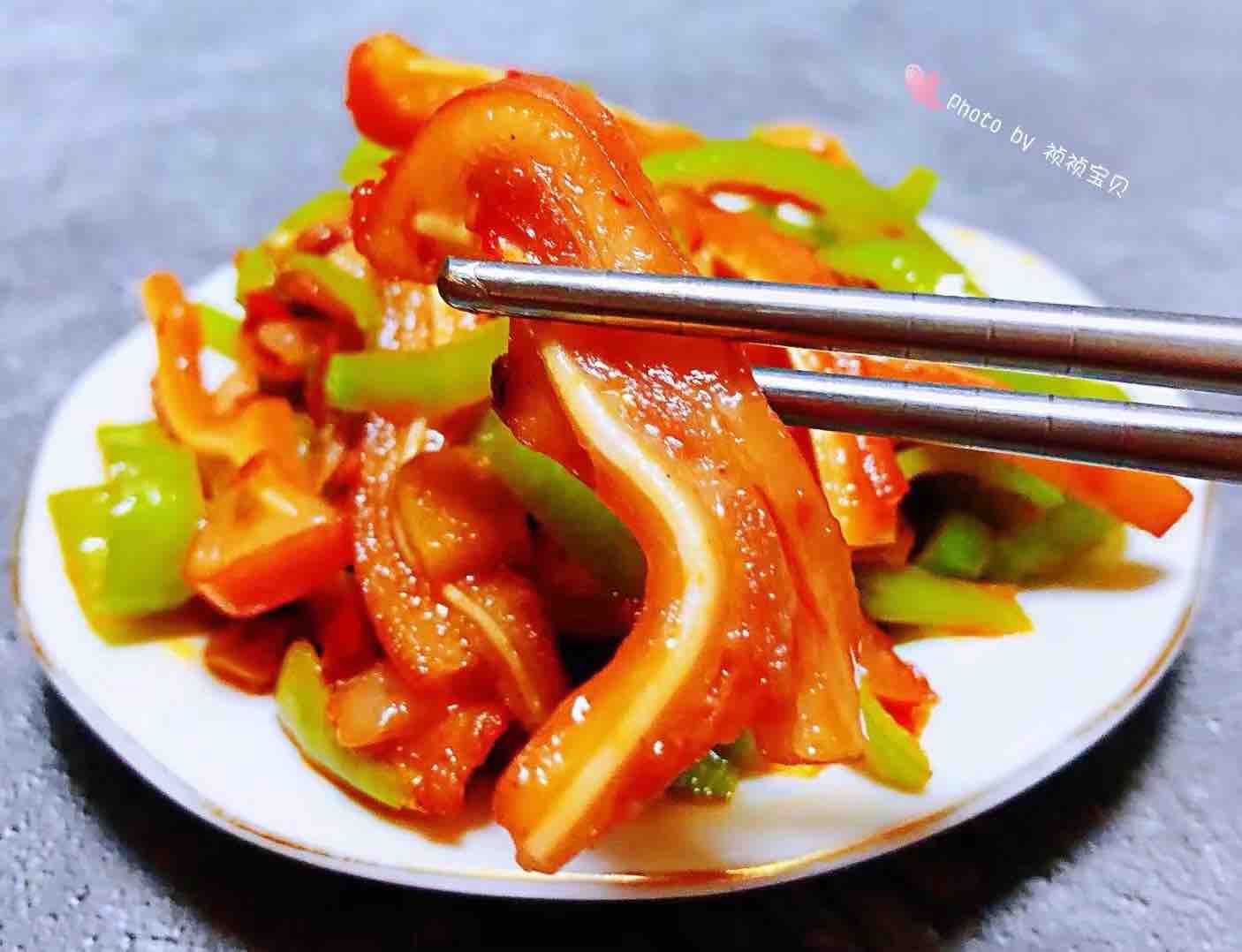 爆炒豬耳朵的做法-香辣味炒菜譜