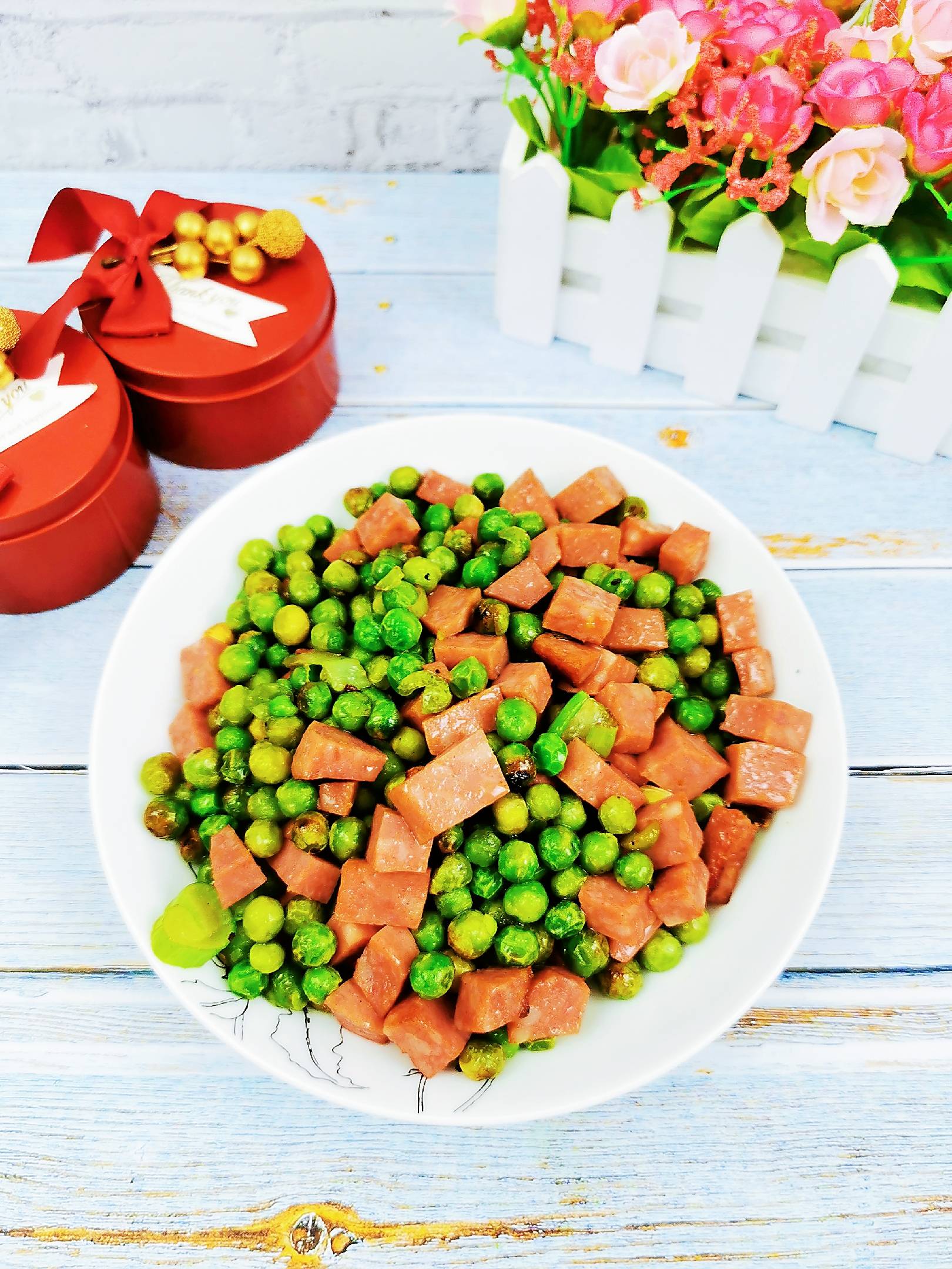 青豆炒火腿的做法-咸鮮味炒菜譜