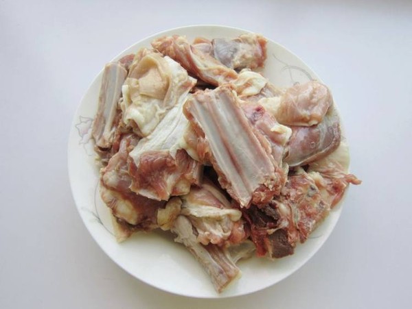 新疆大盤羊排的做法-家常味燒菜譜-易網健康養(yǎng)生網 新疆大盤羊排的做法-家常味燒菜譜