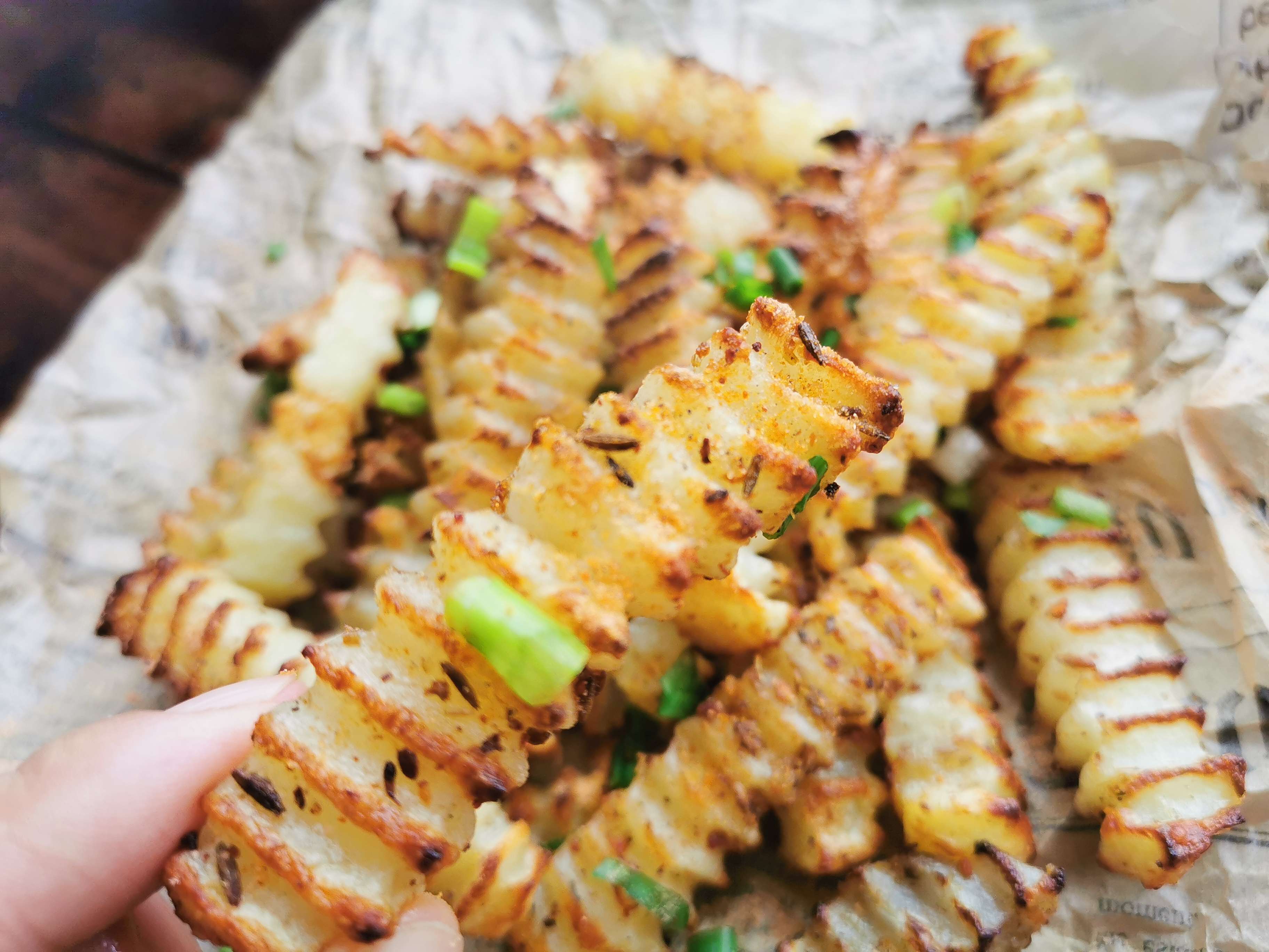 烤薯?xiàng)l的做法-家常味烤菜譜