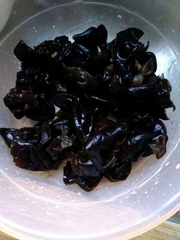 黃瓜木耳炒雞蛋的做法-家常味炒菜譜