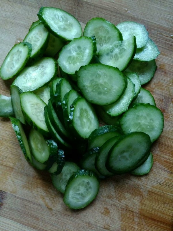 黃瓜木耳炒雞蛋的做法-家常味炒菜譜