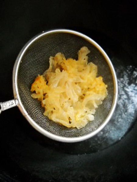 蘭花雙耳炒蛋的做法-家常味炒菜譜