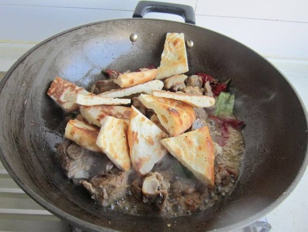 馕燜肉的做法-家常味燜菜譜