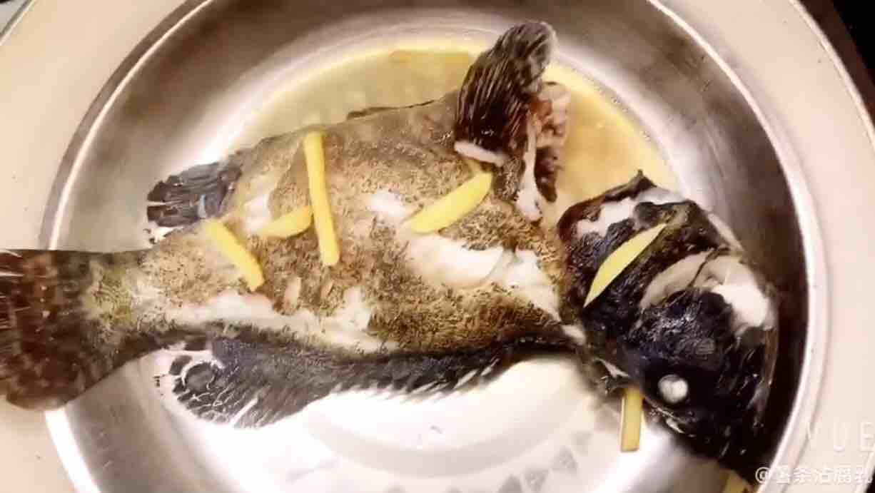 清蒸龍躉魚的做法-咸鮮味蒸菜譜