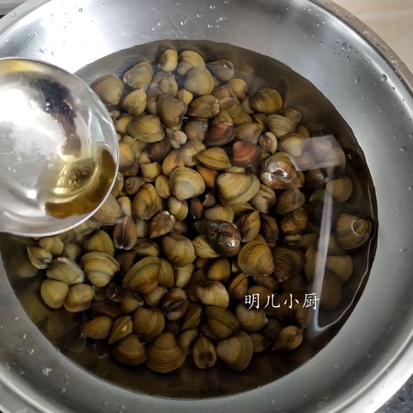 醬爆黃沙蜆的做法-家常味炒菜譜