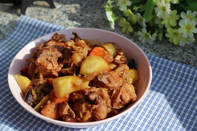 醬香土豆燉雞的做法-家常味燉菜譜