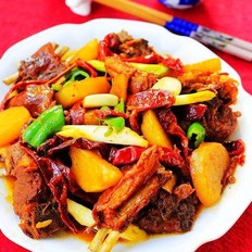 土豆燒羊排的做法-家常味燒菜譜