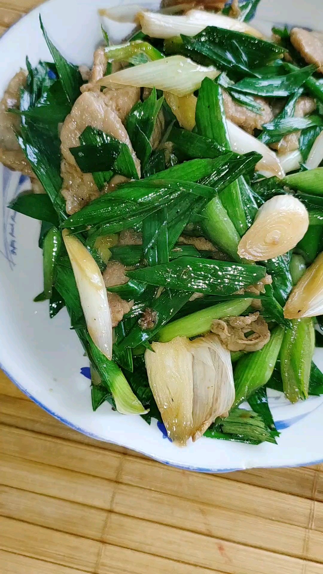 大蒜苗炒肉的做法-咸鮮味炒菜譜