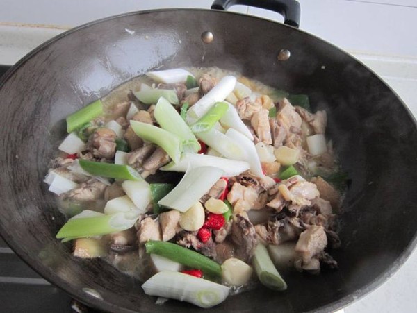 山藥蘆花雞的做法-家常味炒菜譜-易網(wǎng)健康養(yǎng)生網(wǎng) 山藥蘆花雞的做法-家常味炒菜譜