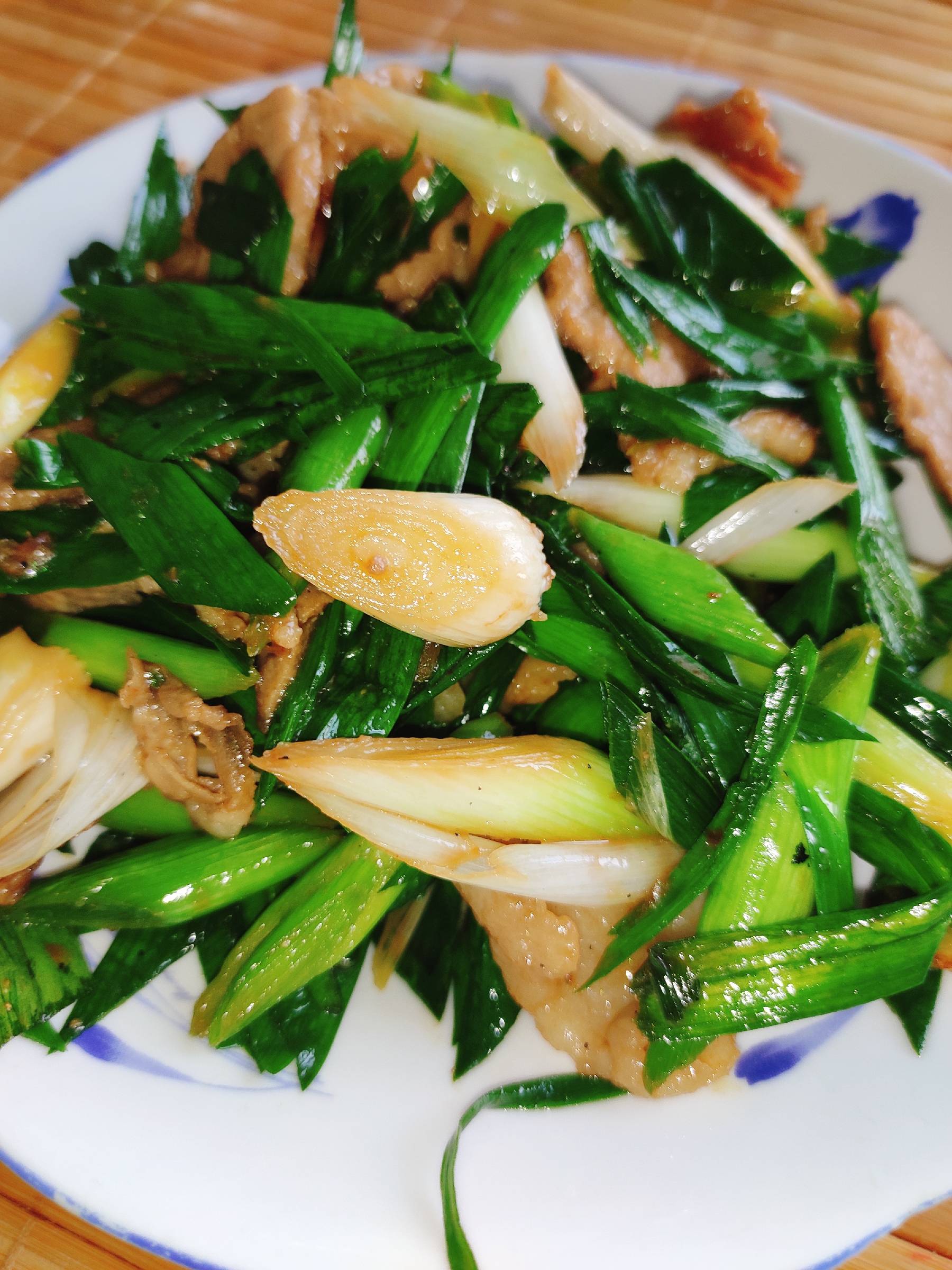 大蒜苗炒肉的做法-咸鮮味炒菜譜