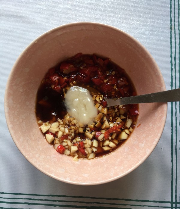 腐竹蒸小黃魚的做法-香辣味蒸菜譜