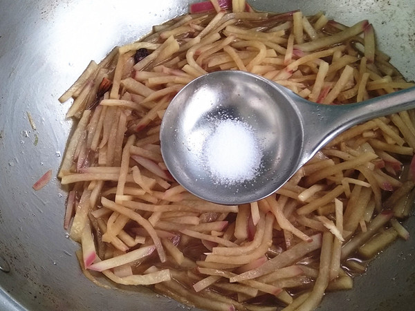 素菜葷做,肉味燒蘿卜的做法-家常味燒菜譜-易網健康養生網 素菜葷做,肉味燒蘿卜的做法-家常味燒菜譜