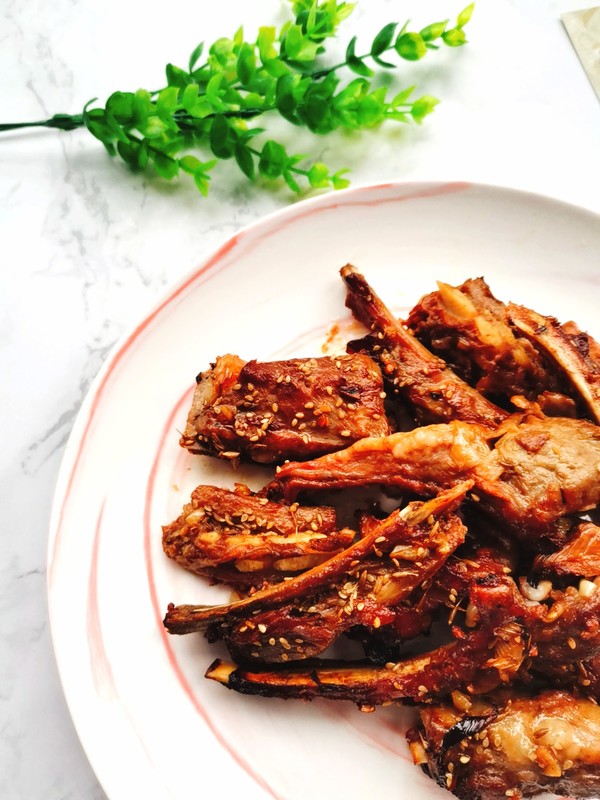 蒜香烤羊排的做法-蒜香味燒菜譜