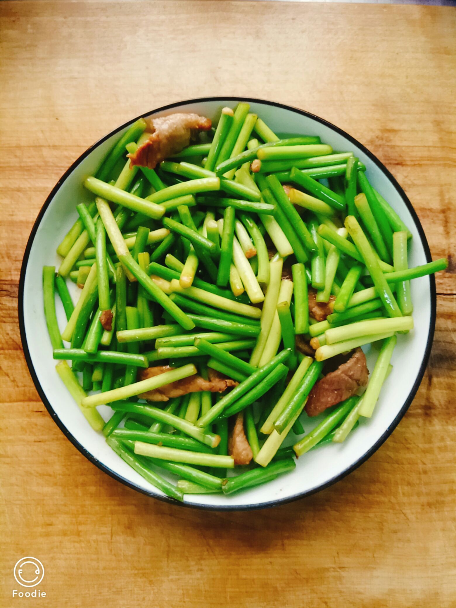 炒蒜薹的做法-家常味炒菜譜-易網健康養(yǎng)生網 炒蒜薹的做法-家常味炒菜譜