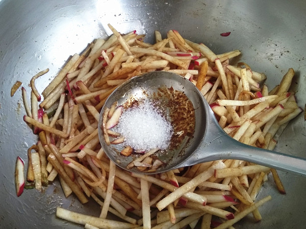 素菜葷做,肉味燒蘿卜的做法-家常味燒菜譜-易網健康養生網 素菜葷做,肉味燒蘿卜的做法-家常味燒菜譜