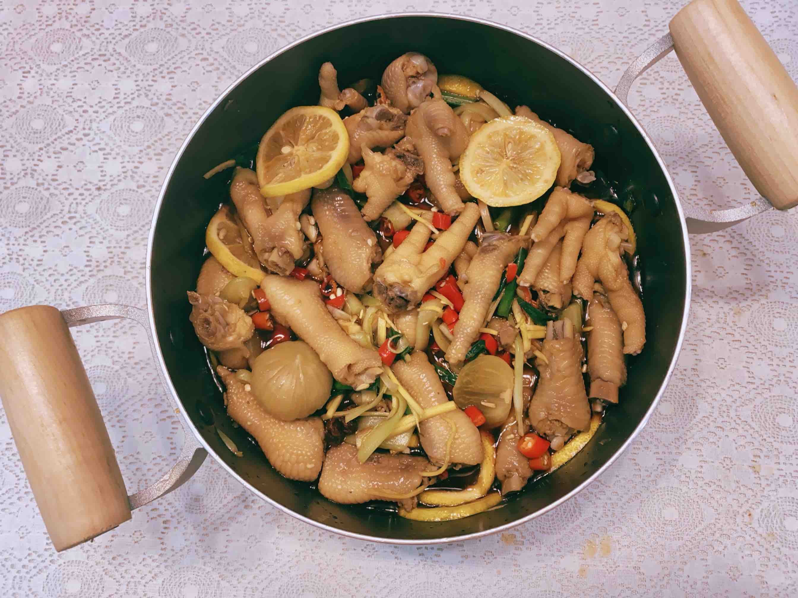 檸檬雞爪的做法-酸辣味泡菜譜