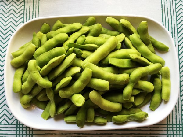 黑木耳拌毛豆的做法-香辣味拌菜譜