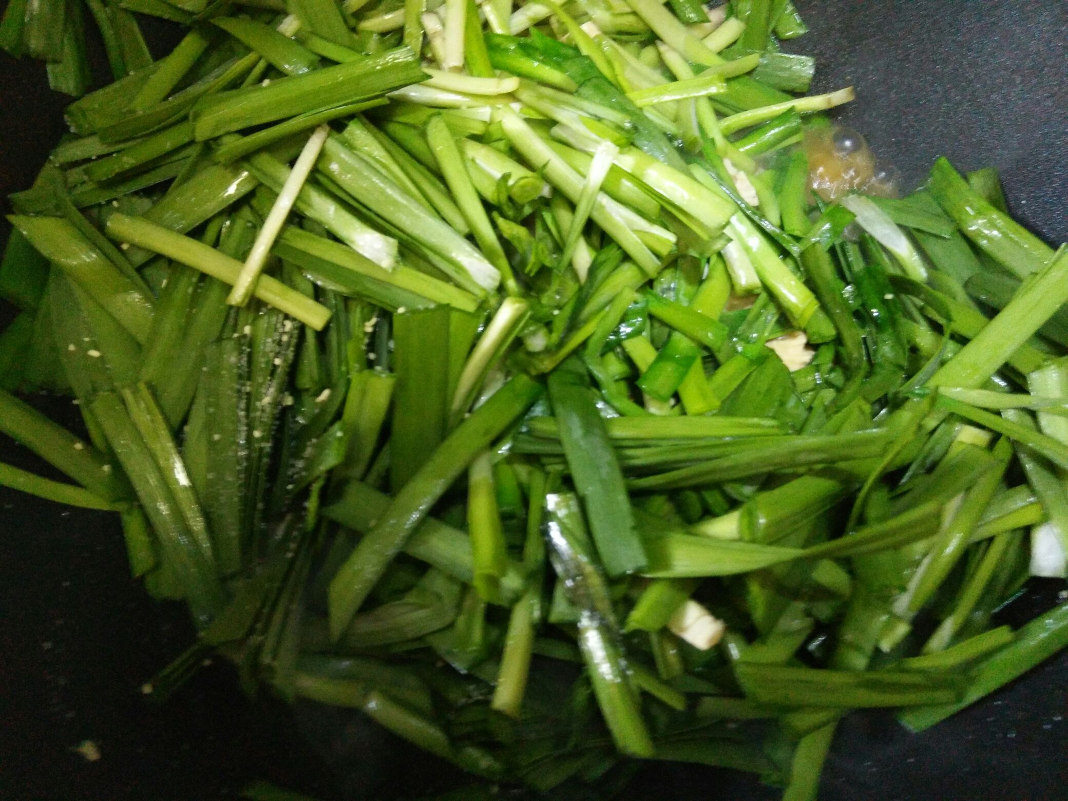 韭菜炒厚豆腐皮的做法-家常味炒菜譜