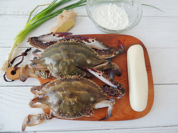 梭子蟹炒年糕的做法-家常味炒菜譜-易網<a href=http://www.gyfww.com/ target=_blank class=infotextkey>健康養生</a>網 梭子蟹炒年糕的做法-家常味炒菜譜