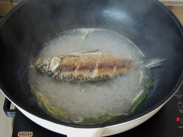 冬瓜鯽魚湯的做法-家常味煮菜譜