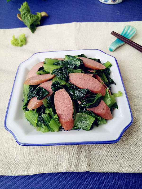 碧綠小白菜炒肉腸的做法-咸鮮味炒菜譜