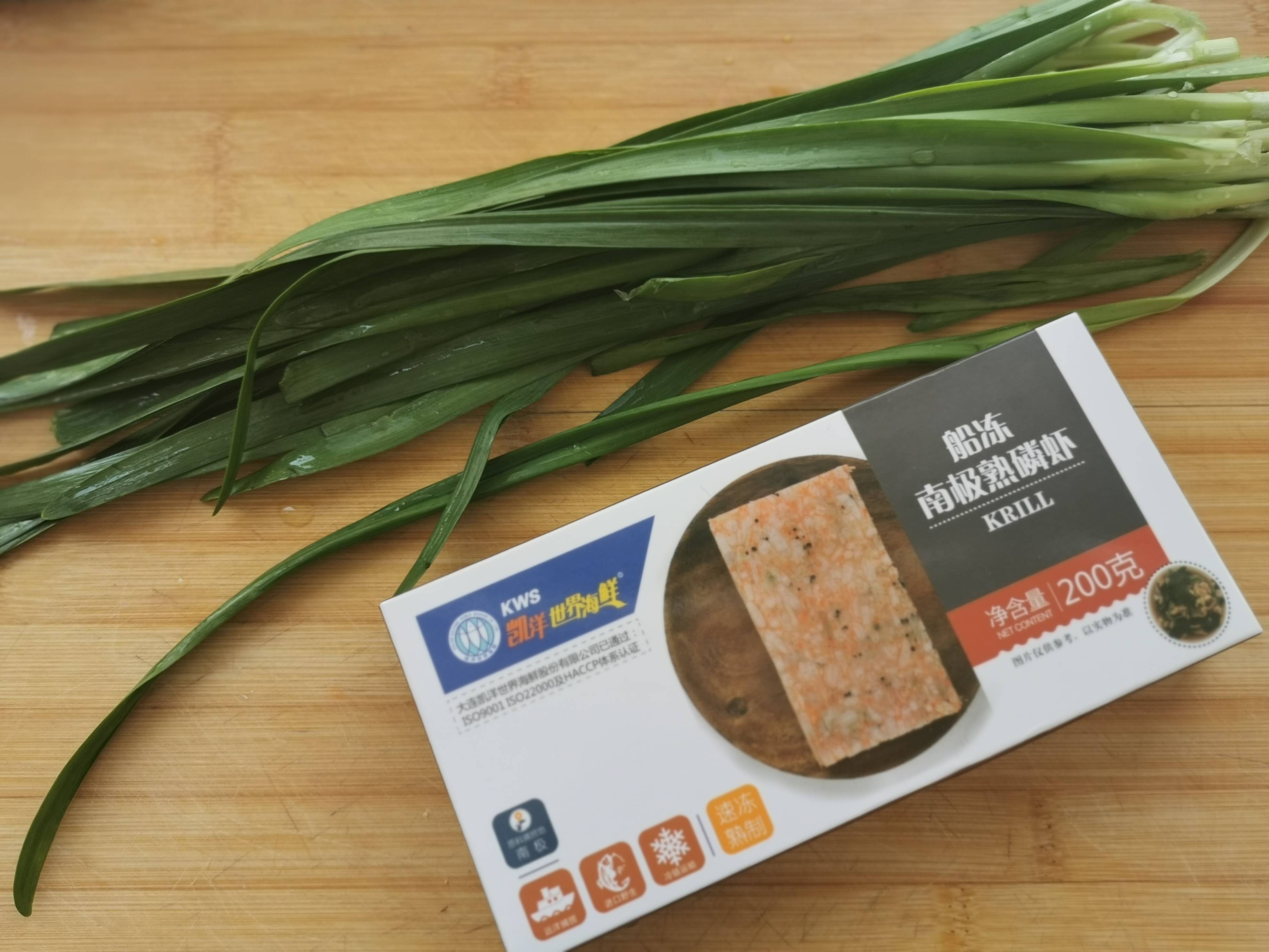 韭菜炒磷蝦的做法-咸鮮味炒菜譜-易網<a href=http://www.gyfww.com/ target=_blank class=infotextkey>健康養生</a>網 韭菜炒磷蝦的做法-咸鮮味炒菜譜