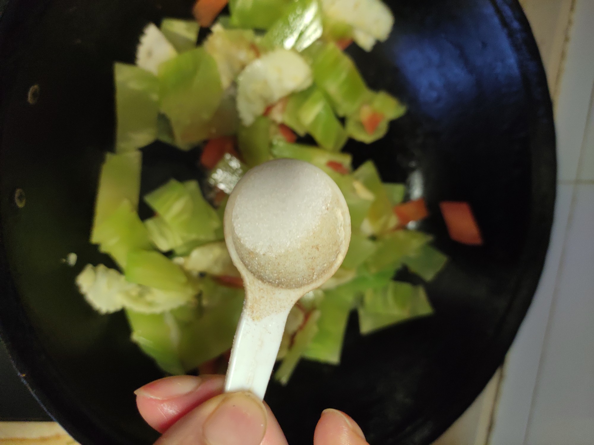 雞蛋萵筍的做法-咸鮮味炒菜譜-易網健康養生網 雞蛋萵筍的做法-咸鮮味炒菜譜