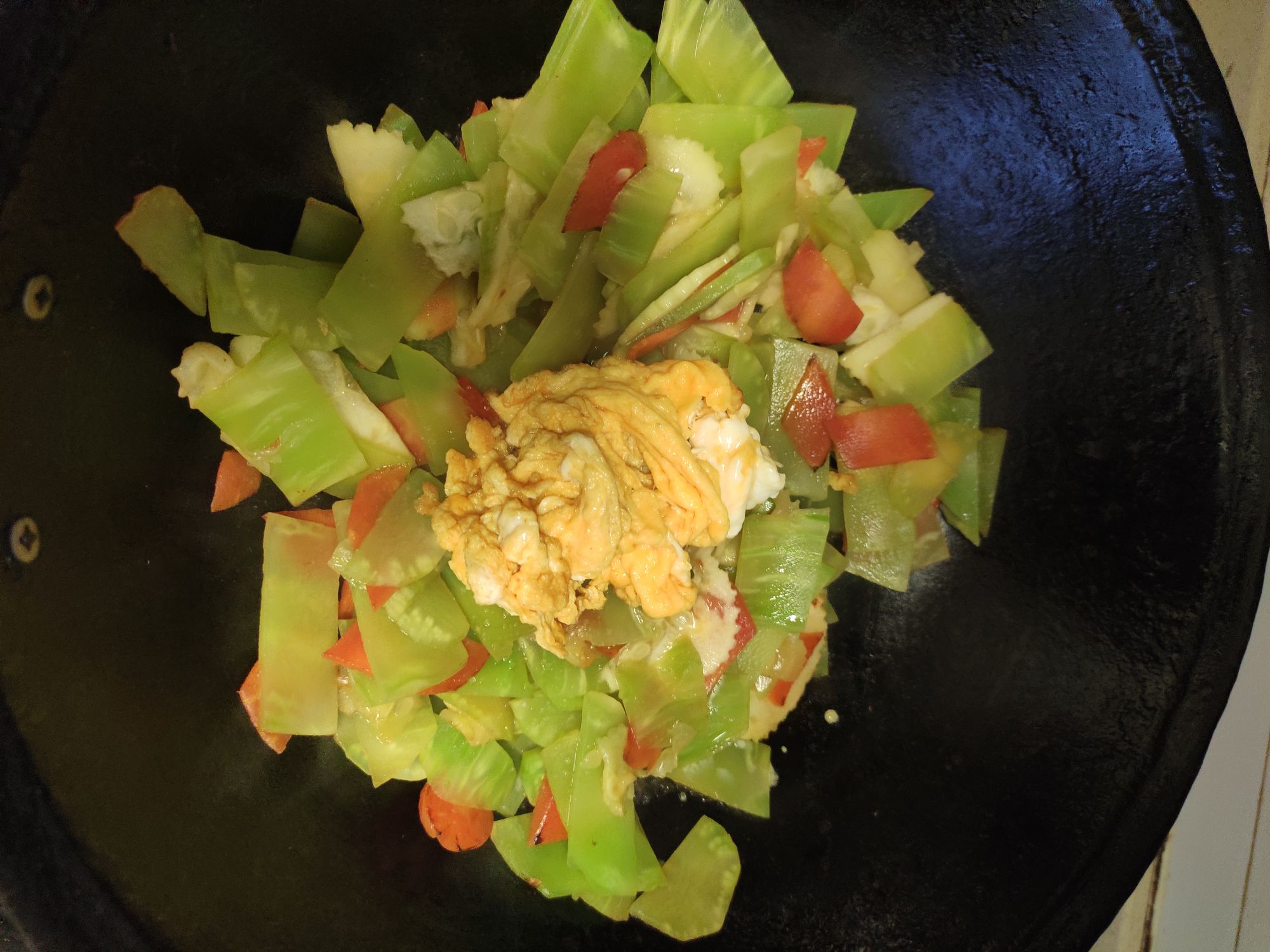 雞蛋萵筍的做法-咸鮮味炒菜譜-易網健康養生網 雞蛋萵筍的做法-咸鮮味炒菜譜