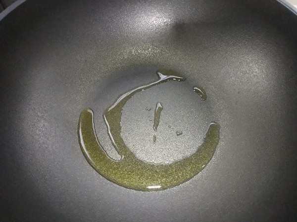 五花肉燒蘿卜的做法-家常味炒菜譜