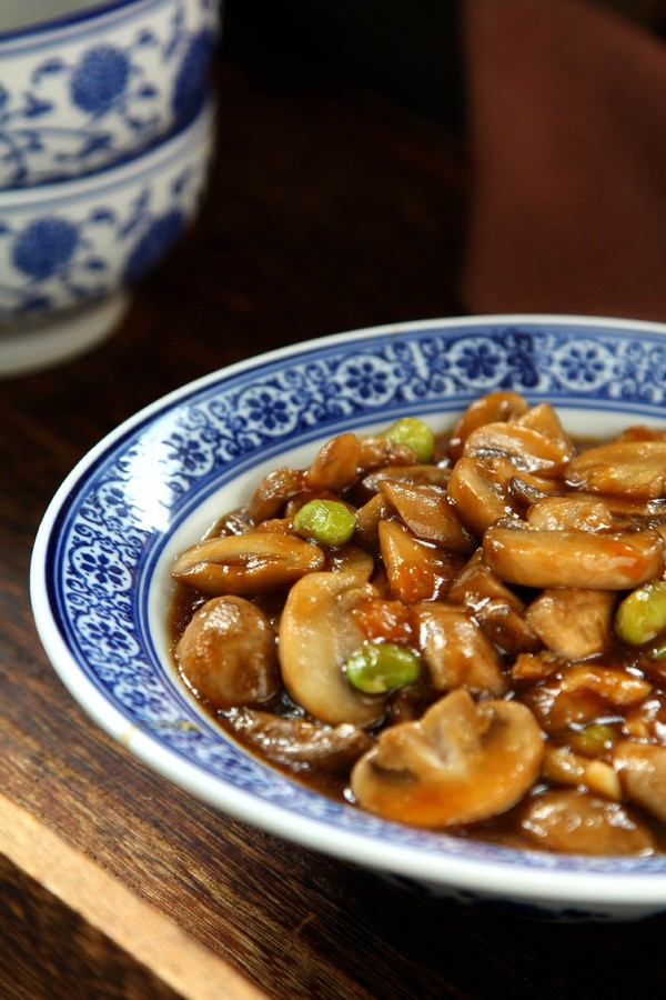 素燒口蘑的做法-家常味燒菜譜