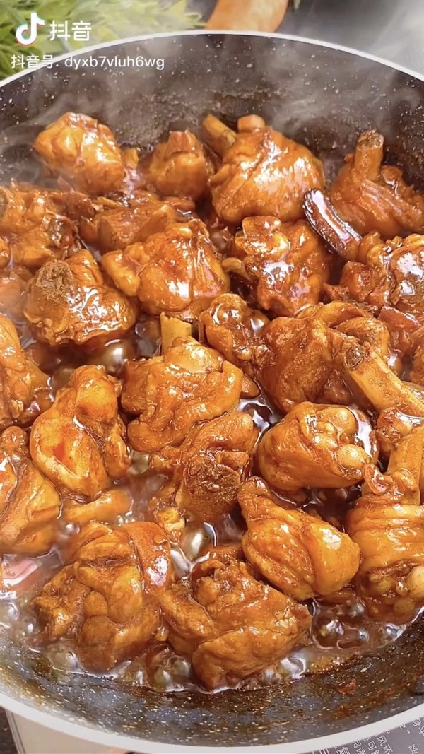 啤酒燜雞肉的做法-咸鮮味燜菜譜