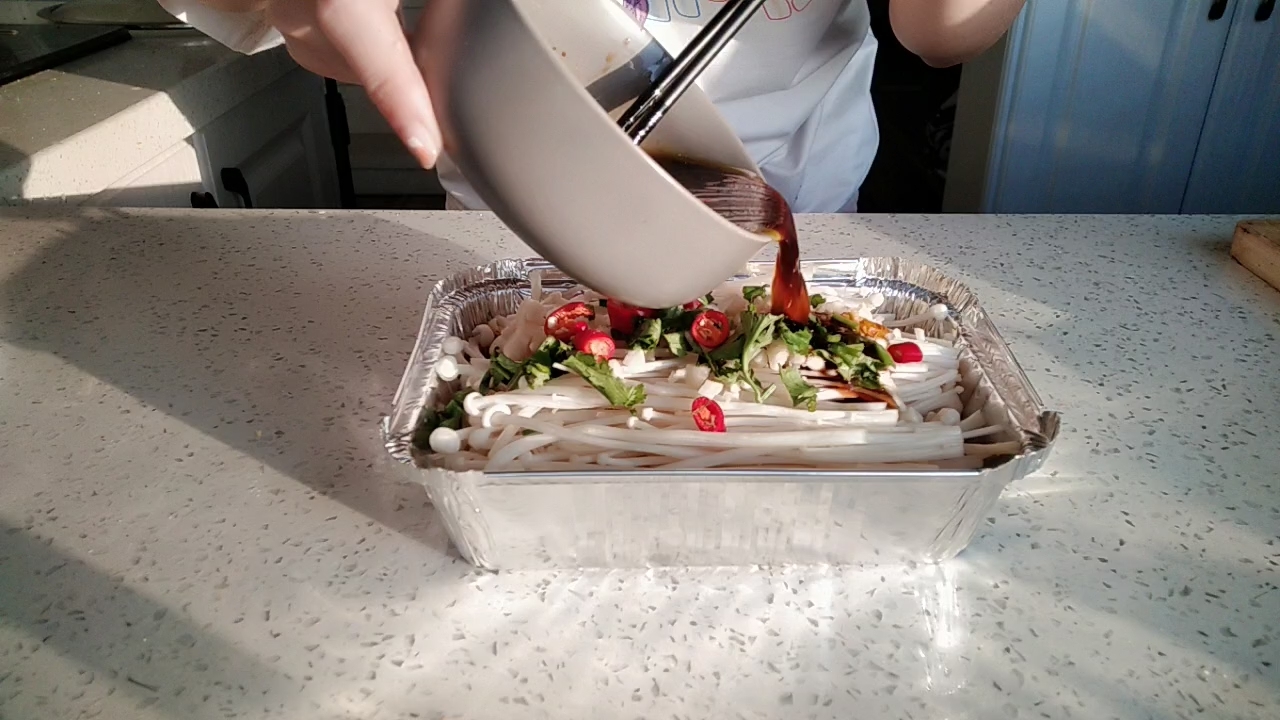 錫紙金針菇的做法-家常味烤菜譜-易網健康養生網 錫紙金針菇的做法-家常味烤菜譜