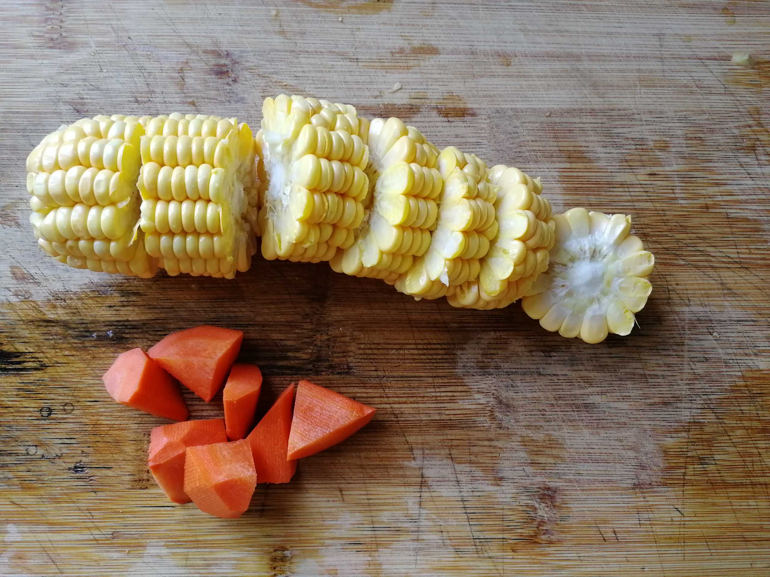 豬腳玉米湯的做法-咸鮮味燉菜譜-易網健康養生網 豬腳玉米湯的做法-咸鮮味燉菜譜