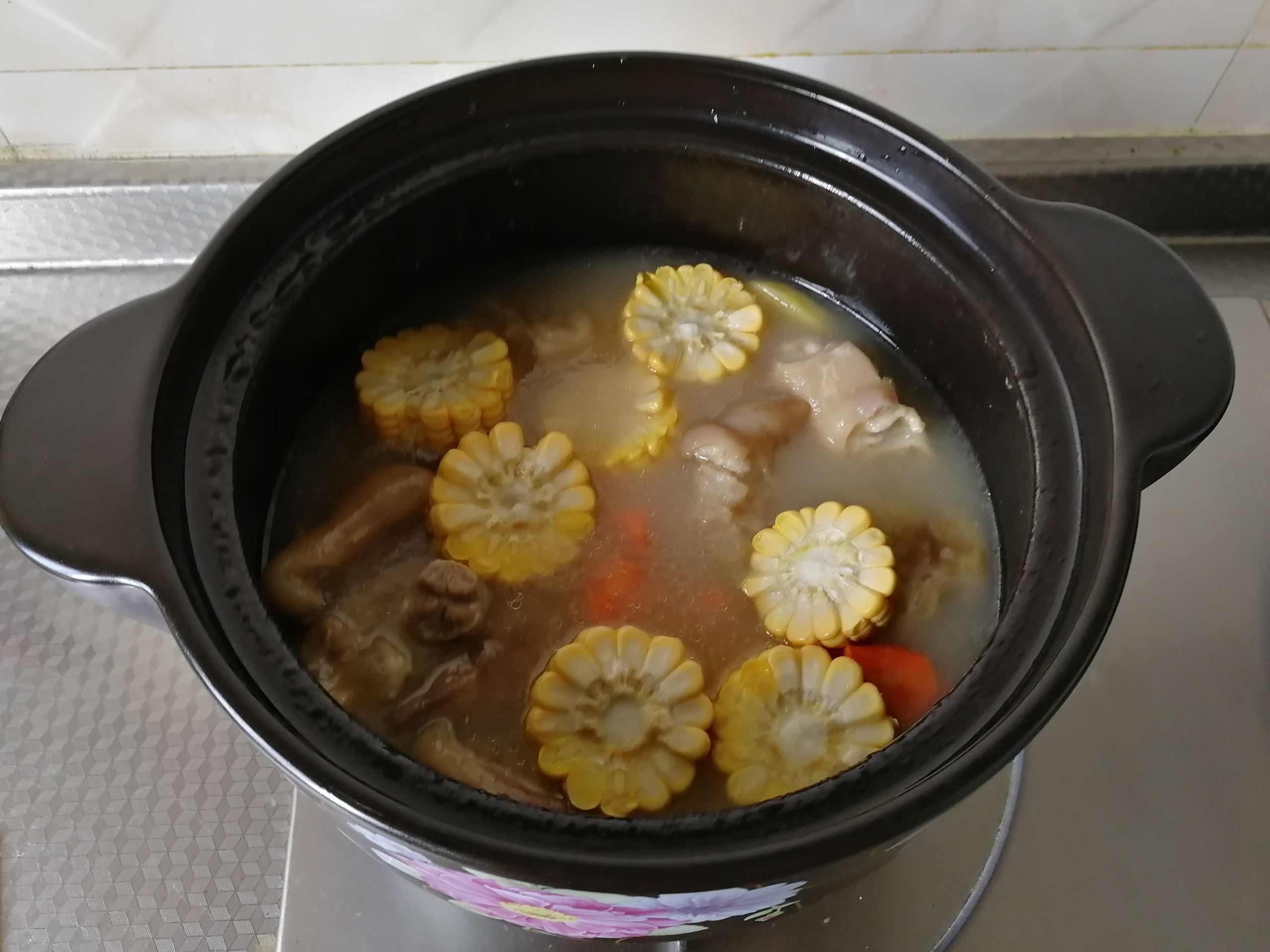 豬腳玉米湯的做法-咸鮮味燉菜譜-易網健康養生網 豬腳玉米湯的做法-咸鮮味燉菜譜