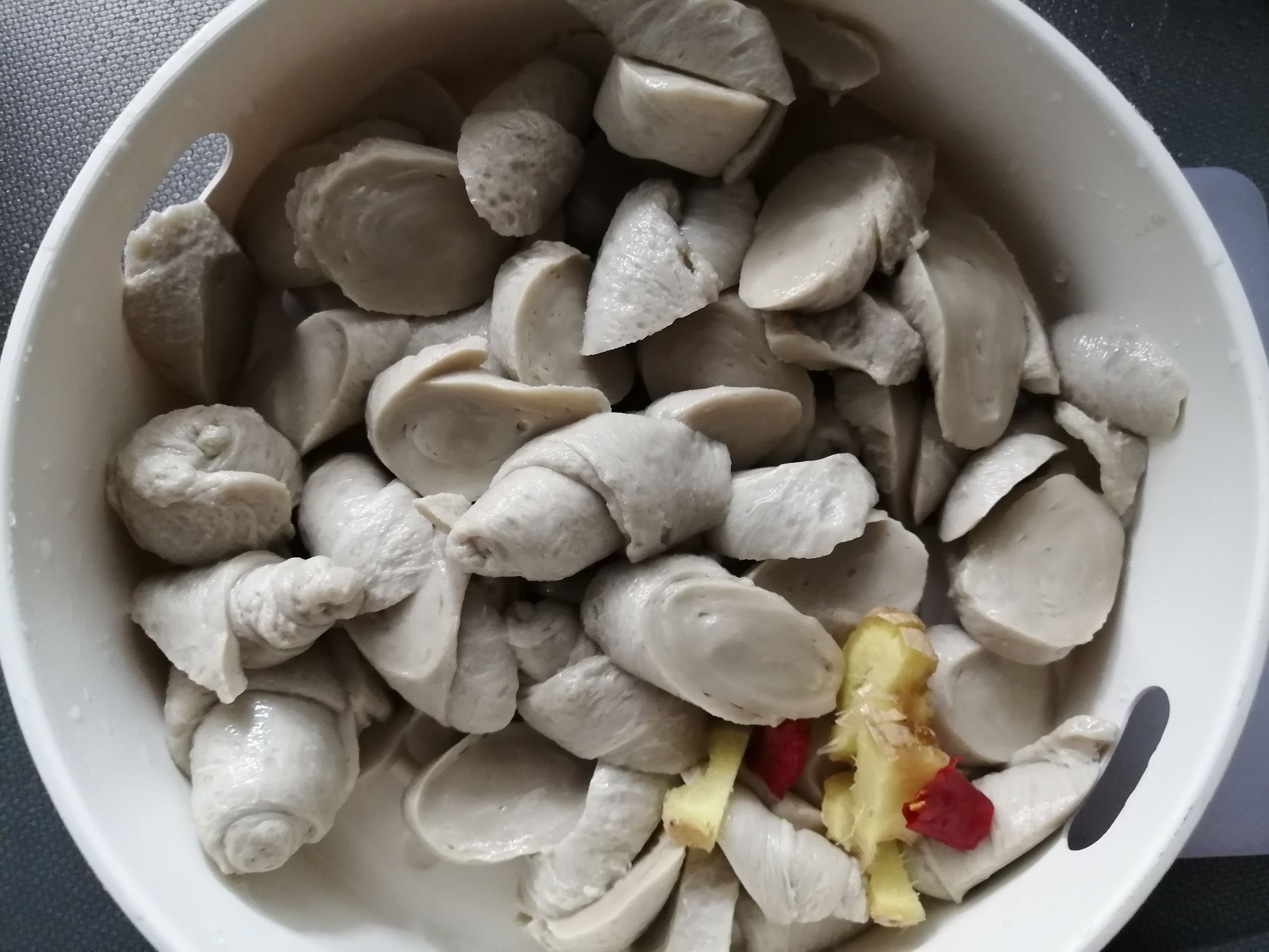 醋溜面筋的做法-酸味炒菜譜-易網<a href=http://www.gyfww.com/ target=_blank class=infotextkey>健康養生</a>網 醋溜面筋的做法-酸味炒菜譜