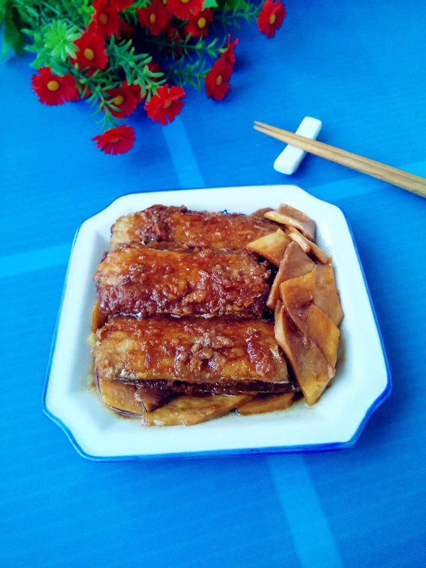 杏鮑菇燒帶魚的做法-咸鮮味燒菜譜