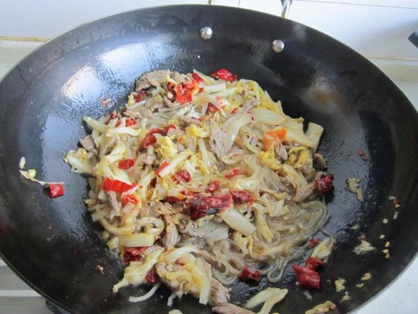 酸菜粉條羊肉的做法-家常味炒菜譜