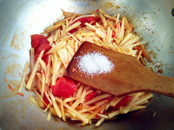 土豆絲西紅柿的做法-家常味炒菜譜