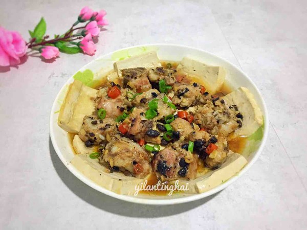 排骨蒸豆腐的做法-咸鮮味蒸菜譜