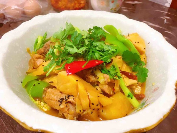 春筍奔跑雞的做法-咸鮮味燉菜譜