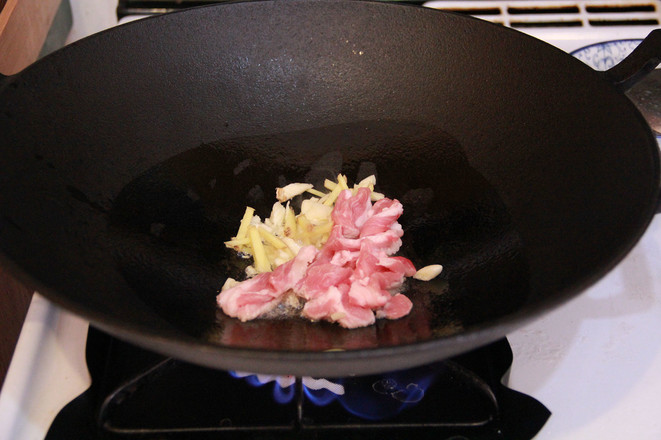 蠔油杏鮑菇炒肉的做法-咸鮮味炒菜譜