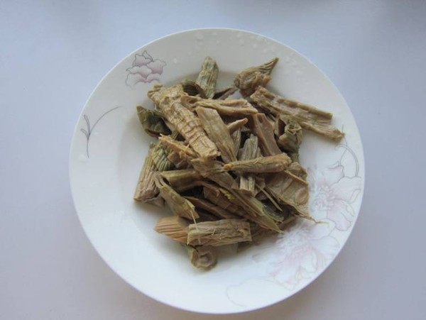 石筍干燉雞的做法-家常味燉菜譜-易網健康養生網 石筍干燉雞的做法-家常味燉菜譜