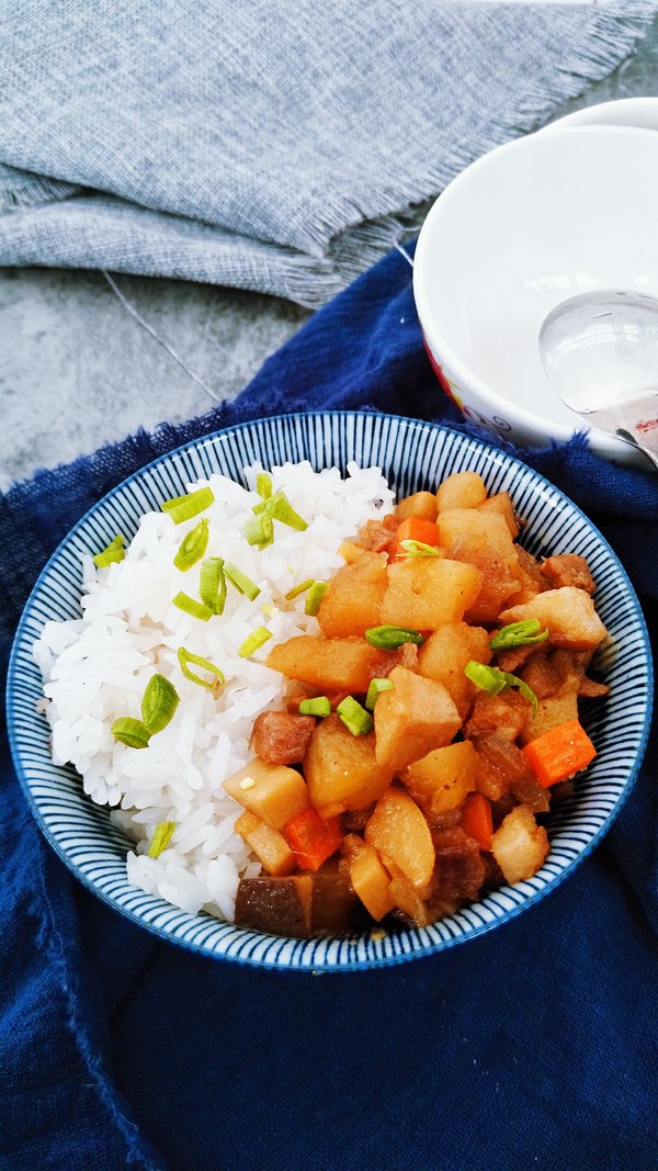 銷魂鹵肉飯的做法-咸鮮味燒菜譜