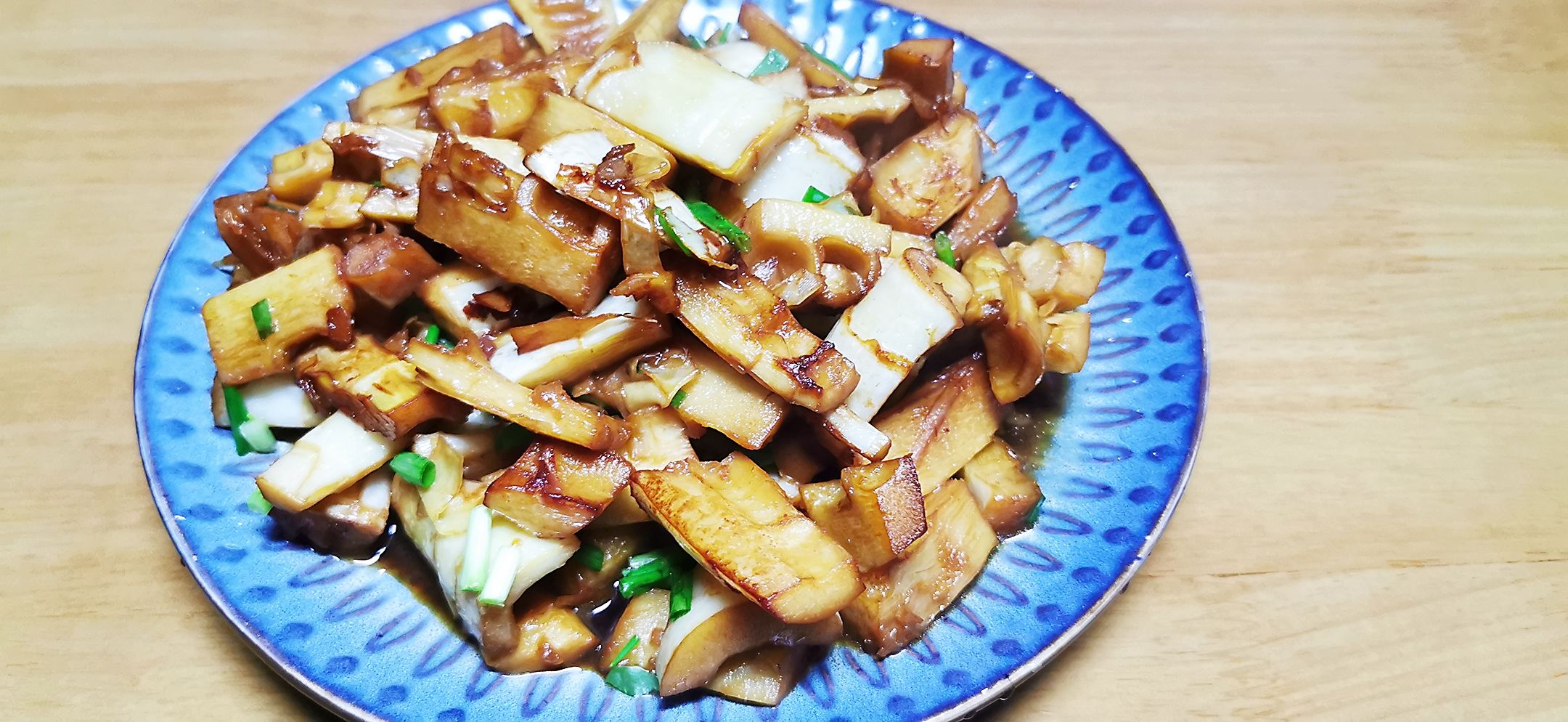 油燜春筍的做法-家常味炒菜譜