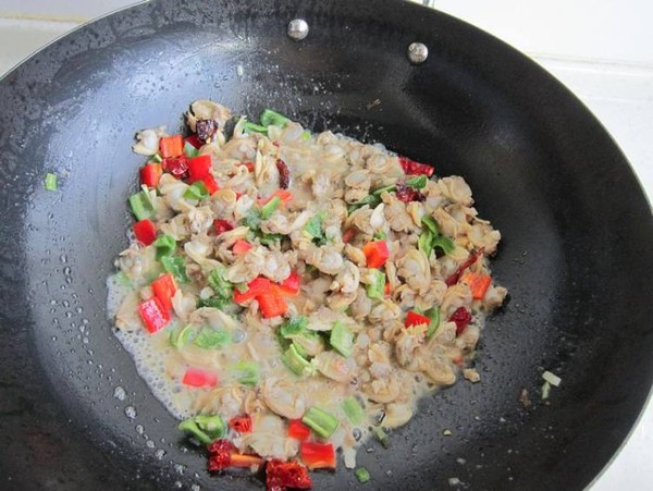 爆炒蛤蠣的做法-家常味炒菜譜