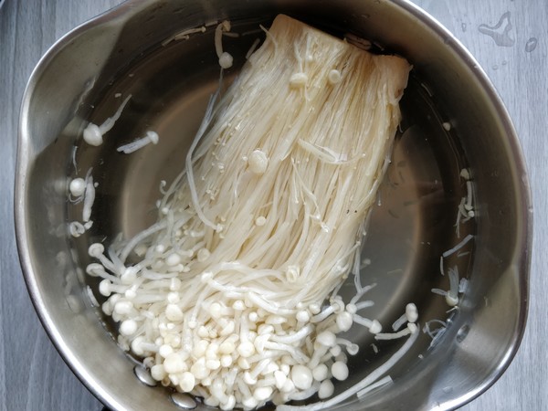 培根包菜卷的做法-咸鮮味蒸菜譜