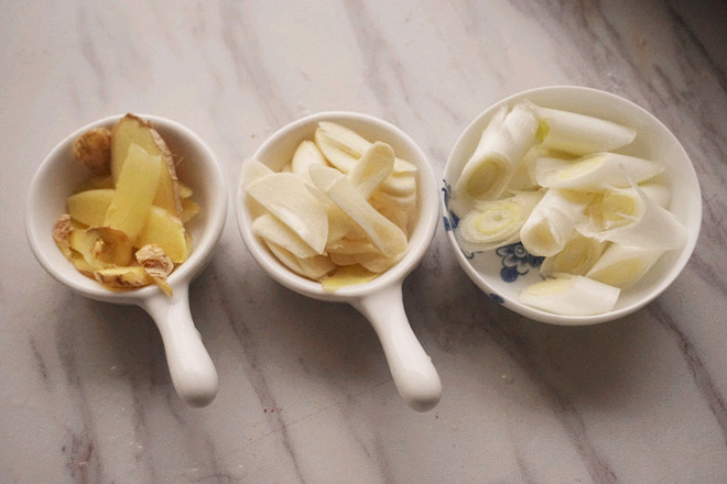 家常白油肉片的做法-家常味炒菜譜