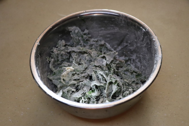 粉蒸蒲公英的做法-家常味蒸菜譜