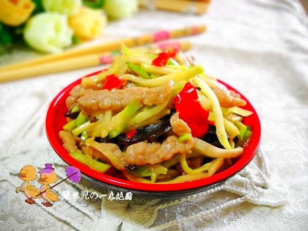鮮榨菜木耳肉絲的做法-咸鮮味炒菜譜